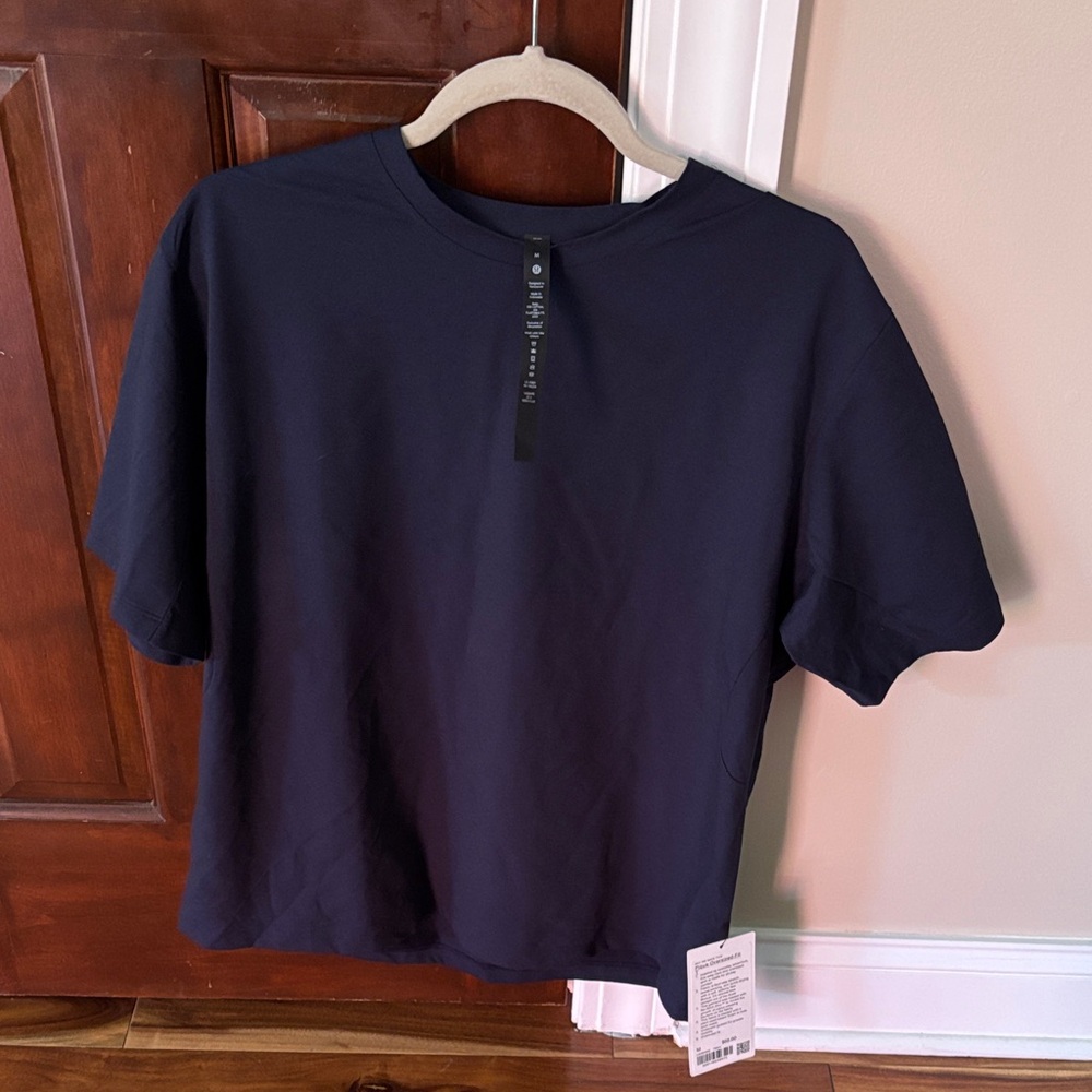 Lululemon Men Athletica Deep Blue Tee Sz M NWT